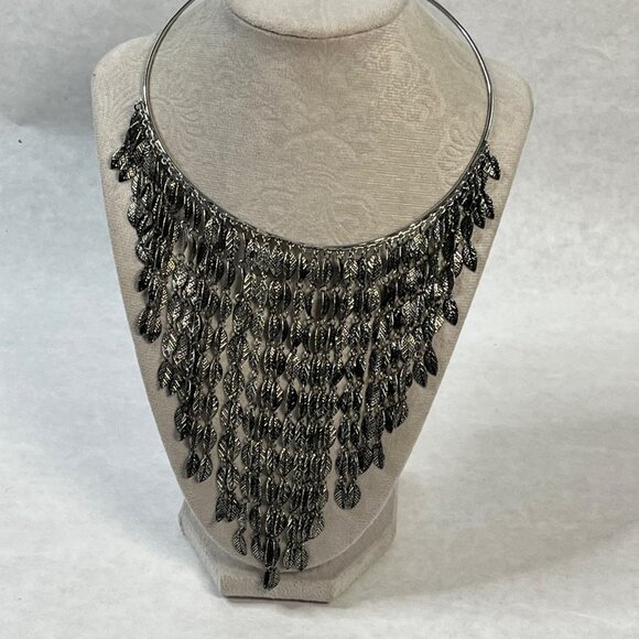 Statement Silver-Tone Layered Leaf Fringe Necklace 16 Inch Boho Chic Jewelry - Picture 3 of 3